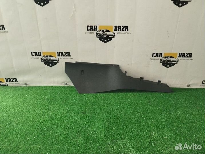 Накладка центральной консоли левая