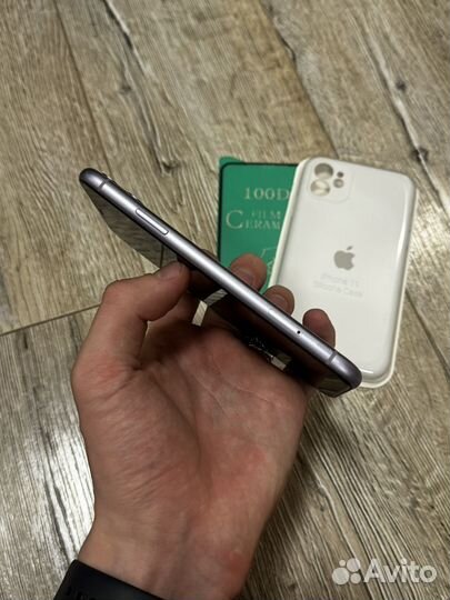 iPhone 11, 64 ГБ