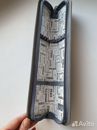 Футляр для кистей художника