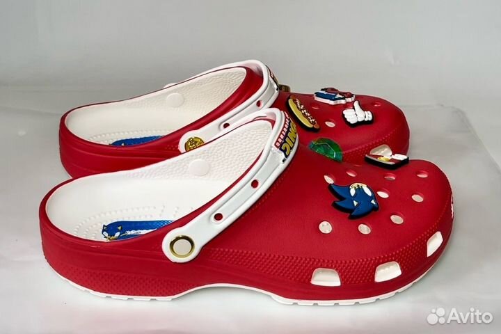 11 US Crocs x Sonic Classic Clog Red