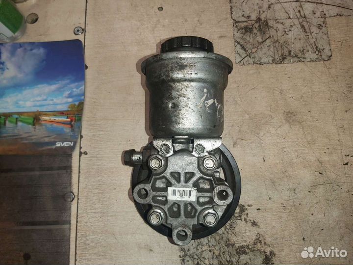 Насос гидроусилителя Toyota Avensis II 2003-2008