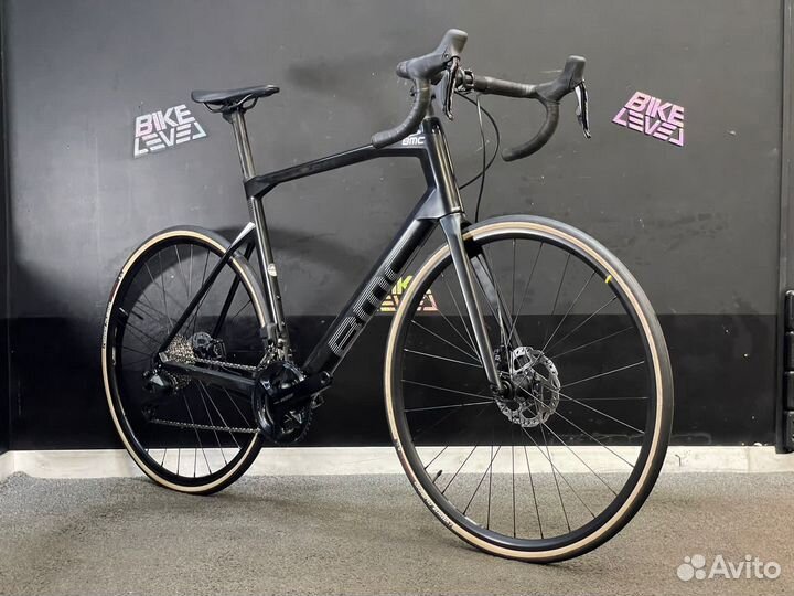 2023г BMC Roadmachine Five 105 Di2