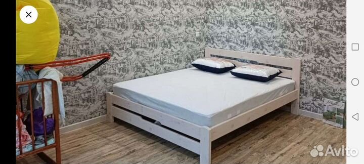 Деревянные кровати массив