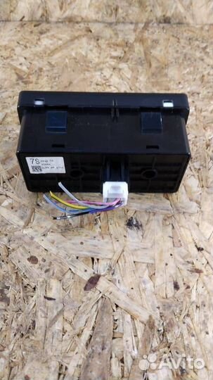 Панель управления функциями Mazda 6 GJ 2014