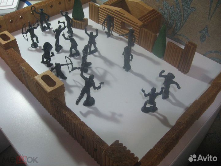 Игрушки СССР солдатики