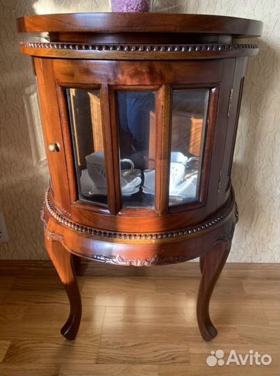 Чайный самоварный столик буфет