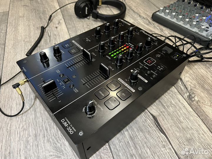 Микшерный пульт Pioneer DJM-350
