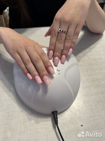 Наращивание длинных ногтей
