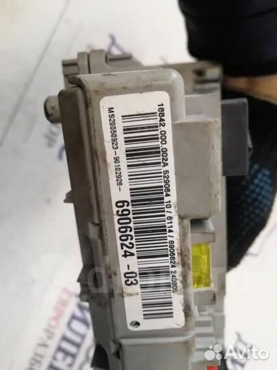 Блок предохранителей BMW 3-серия E90/E91 2005