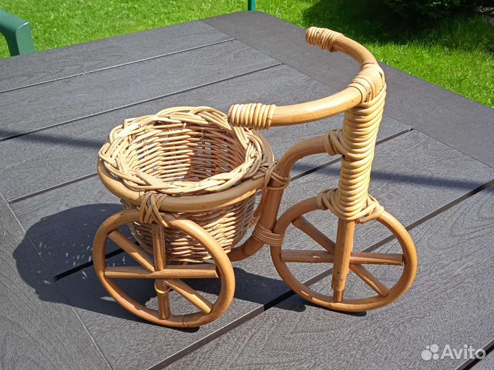 Корзина плетеная