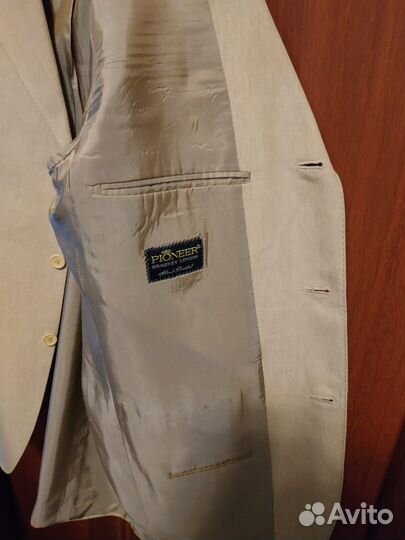 Мужские и женские пиджаки