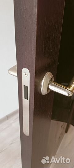 Двери межкомнатные комплект с фурнитурой
