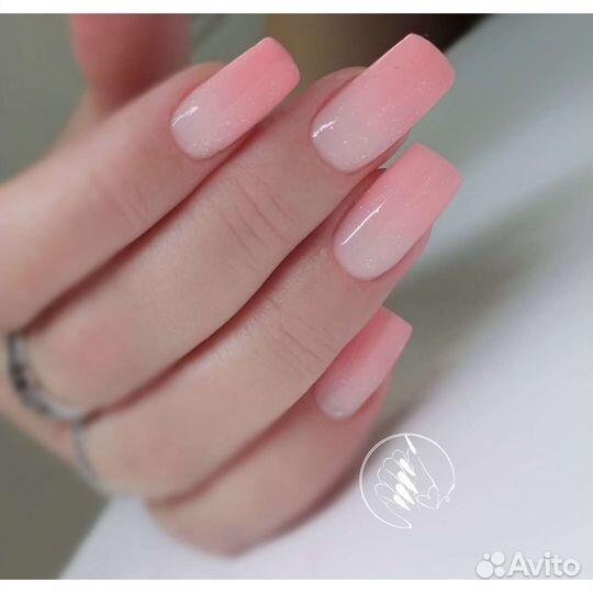 Наращивание и моделирование ногтей