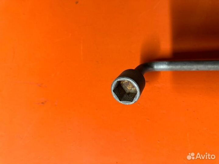 Балонник Toyota Prius ZVW50 2ZR-FXE 2016