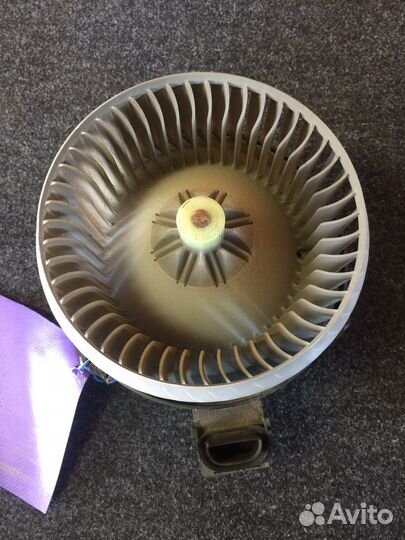 Toyota Corolla 180 Моторчик печки