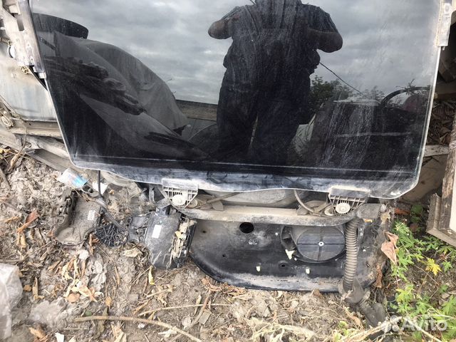 Заднее стекло каен