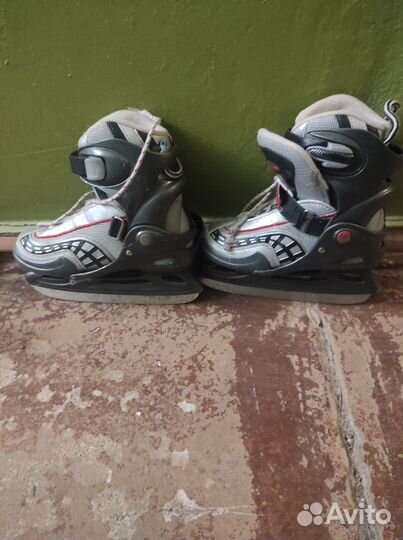 Коньки хоккейные детские