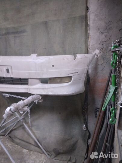 Бампер на toyota ipsum