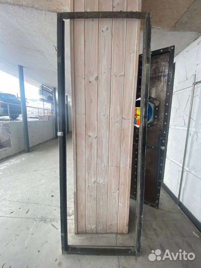 Дверь металлическая