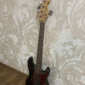 Fender american precision bass V 5 струн