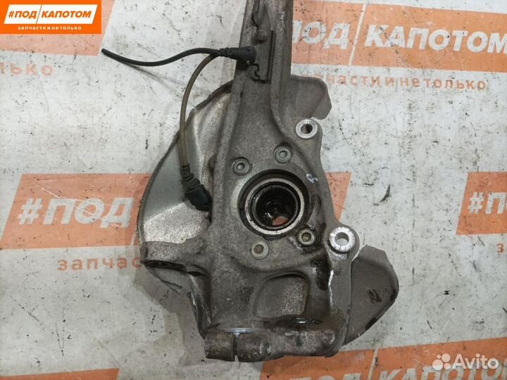 Кулак передний правый Audi A4 B8/8K 2009