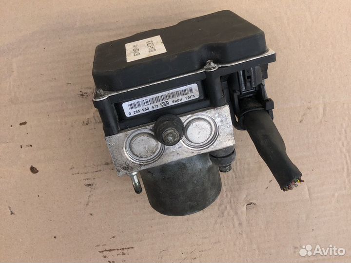 Блок Абс abs на Ауди А4 б7 AUDi a4 b7