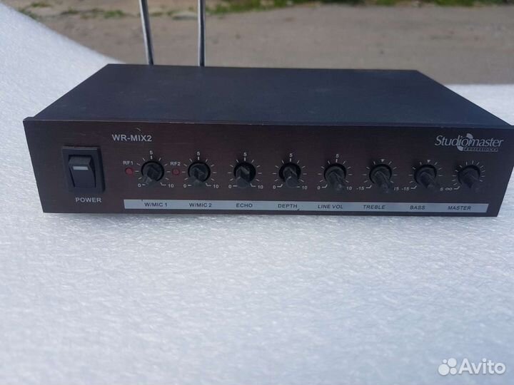 Радиосистема для караоке StudioMaster WR Mix2