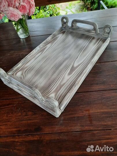 Деревянный поднос ручной работы