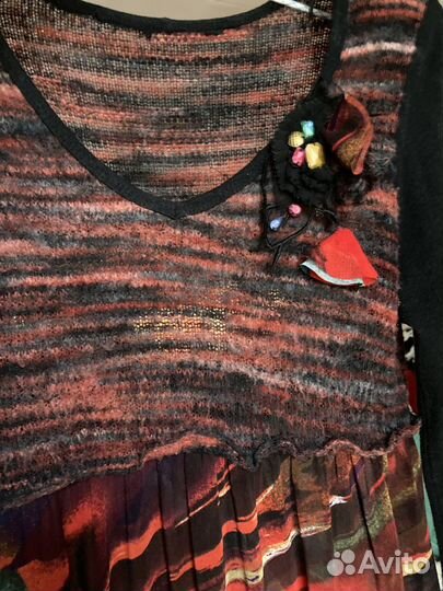 Шесть разных платьев