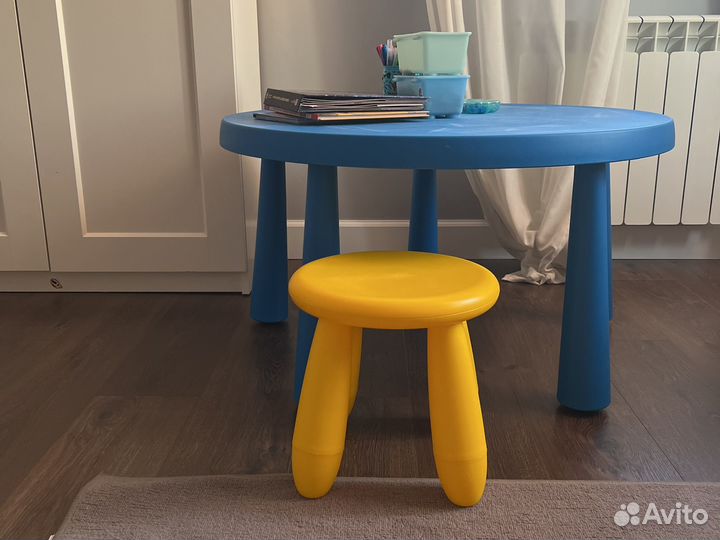 Детский стол и стул IKEA