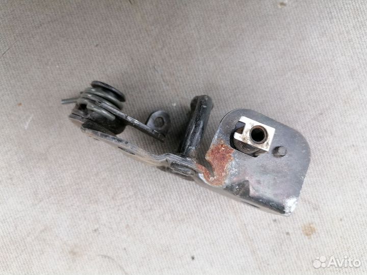 Ответная часть замка багажника для Hyundai Sonata