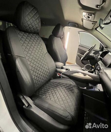 Чехлы на Geely Coolray