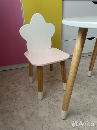 Детский стол и стул