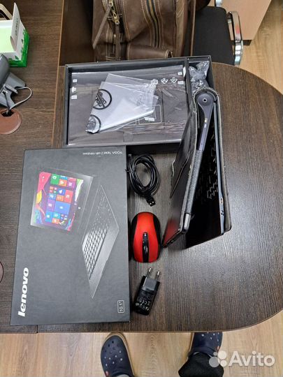 Планшет Lenovo Yoga Tablet 2, модель 1051 L, win10