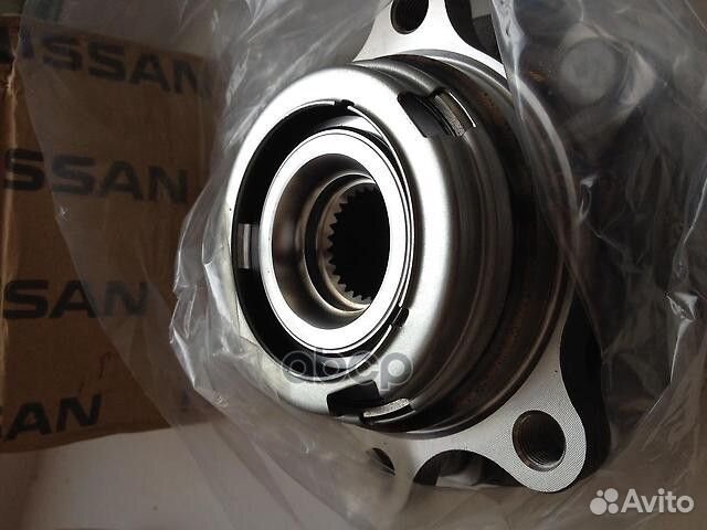 Ступица передняя s50 40202EJ70B nissan