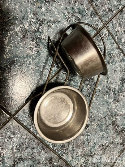 Миска для животных на подставке