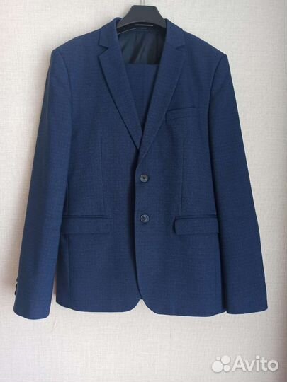 Костюм школьный