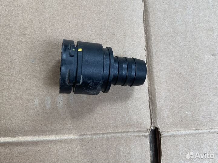 Chevrolet Cruze,штуцер шланга печки салона