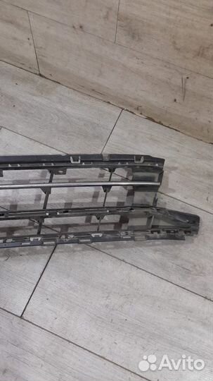 Решетка бампера Volkswagen Passat B8 С 2014 По