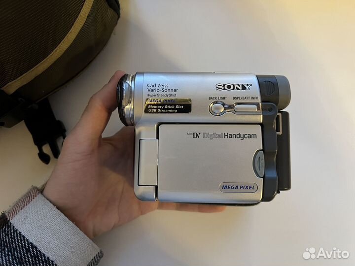 Видеокамера sony DCR-TRV33E