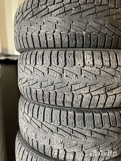 Nokian Tyres Hakkapeliitta 7 SUV 265/65 R17 116