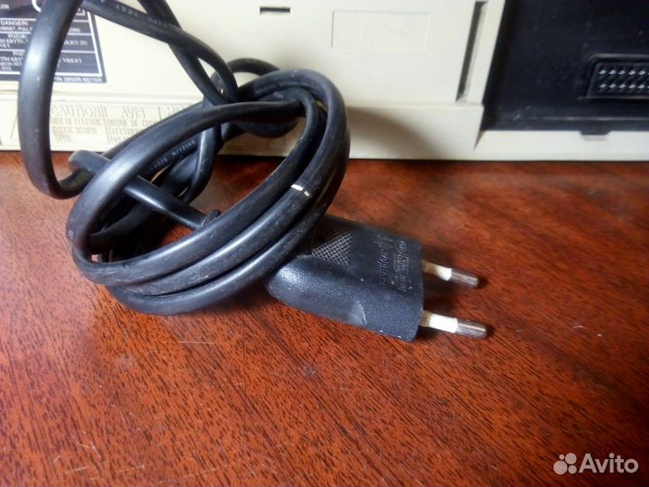 Видеомагнитофон