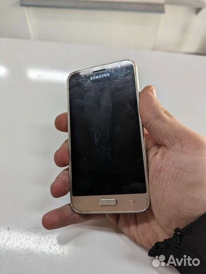 Samsung j120,разбит экран