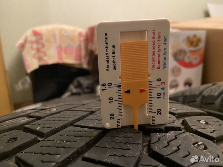 Continental ContiIceContact 205/55 R16 94T