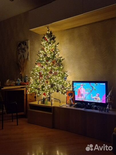 Елка искусственная