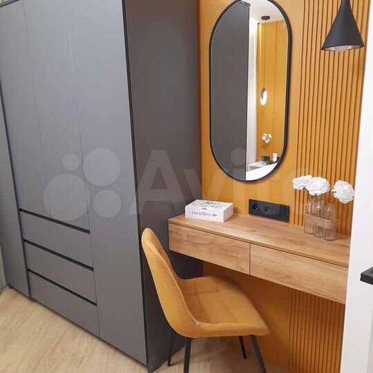 1-к. квартира, 42 м², 1/18 эт.