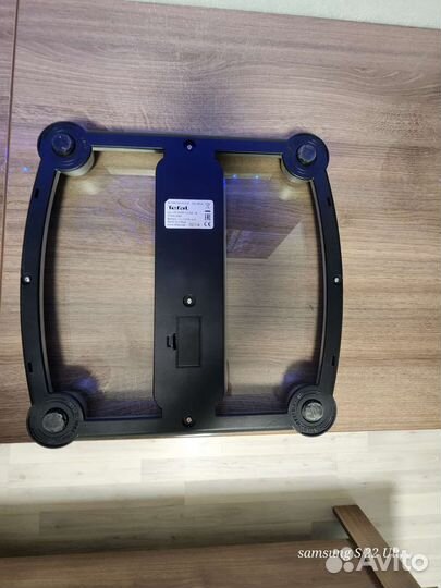 Продам стеклянные напольные весы Tefal Evolis