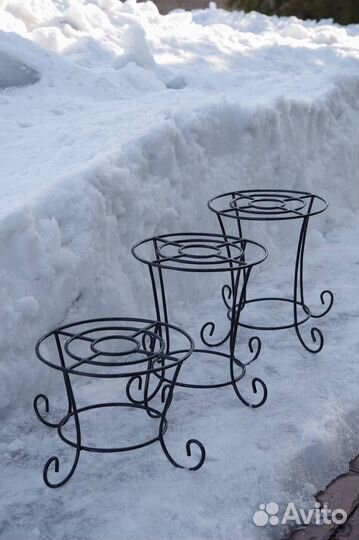 Подставка для цветов напольная металлическая