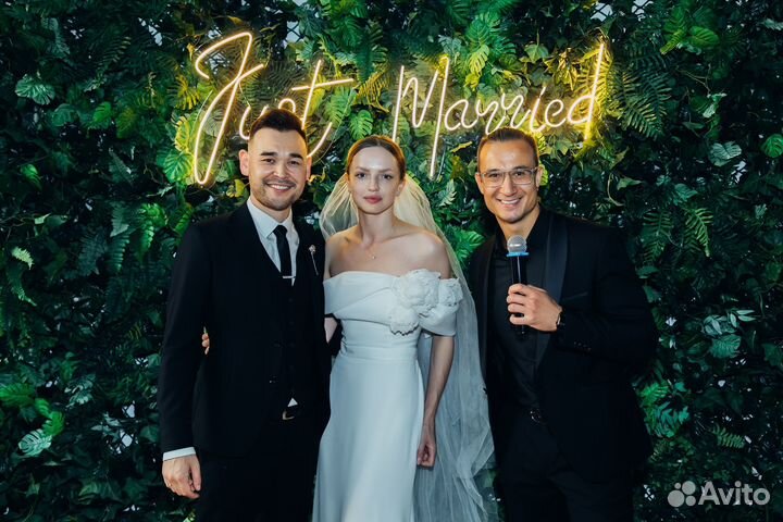 Ведущий мероприятий + DJ с оборудованием