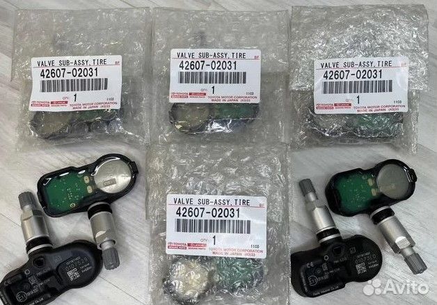 Датчики давления в шинах Toyota Lexus C 210